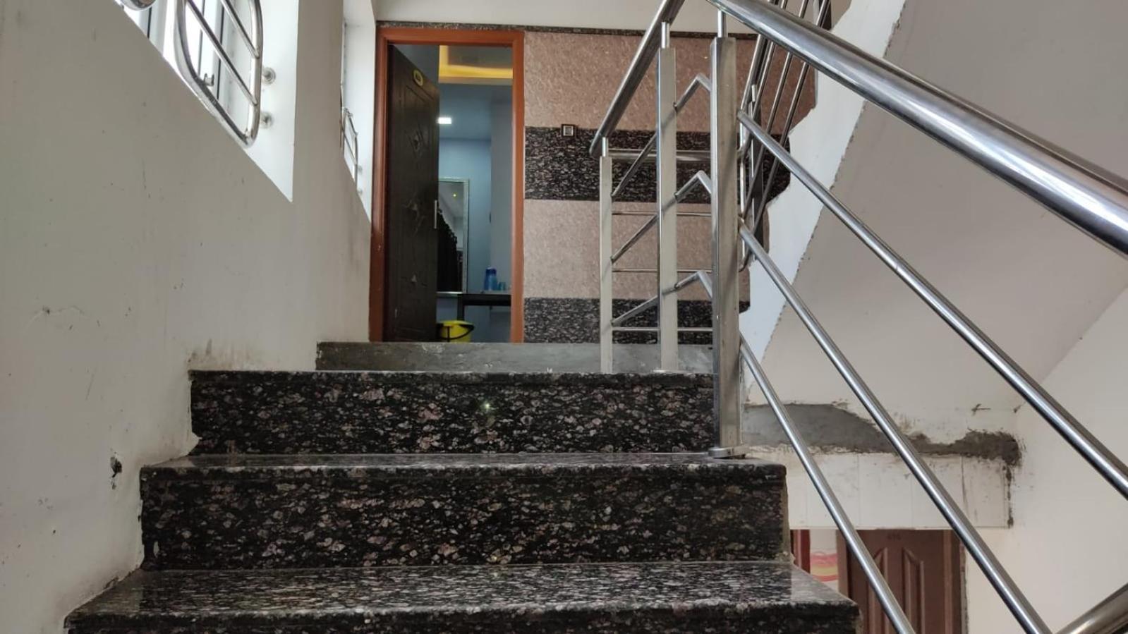 Mercy Inn شيناي المظهر الخارجي الصورة